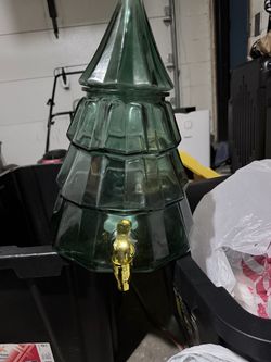 Christmas tree drink dispenser