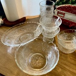 8-piece 1940s-1960s Anchor Hocking Sandwich glassware