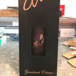 Velvet Elvis Cabernet Sauvignon 2004 Napa Valley Wine + 2001 Elvis Drive-in Matchbox - shows some signs of aging