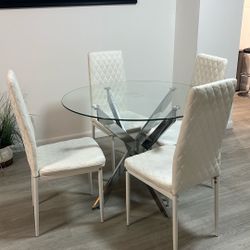 Table And Chairs 