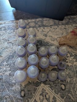Lansinoh Baby Bottles, Jollypop Pacifiers, And Haaka 