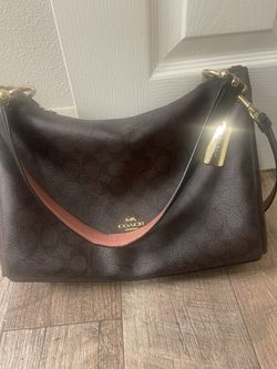 Coach Leather Bag (Purse )