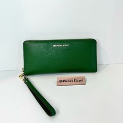Michael Kors Lg Continental Wallet-Green Leather 