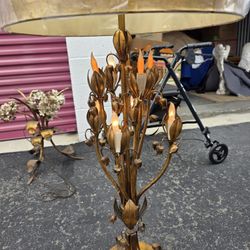 Vintage Flower Lamp