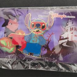 STITCH SUPERMAN HALLOWEEN PIN