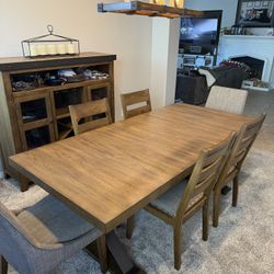 Dining Table + Hutch