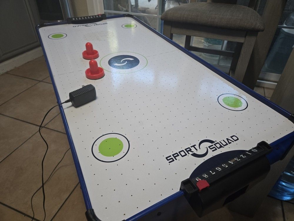 Air Hockey Table