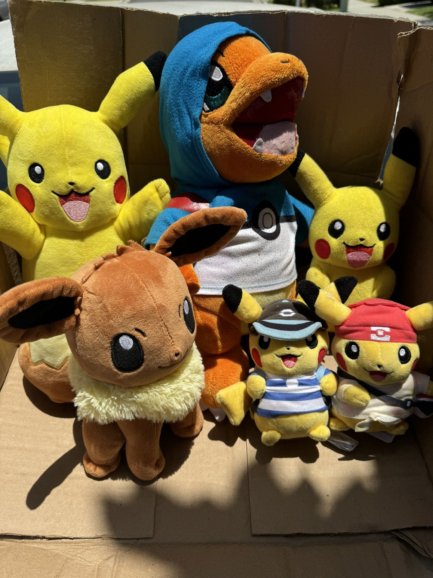 Pokemon Plush Lot of 6 Pikachus