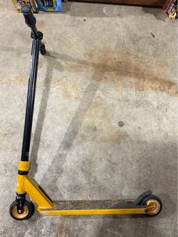Gold and black pro fusion scooter