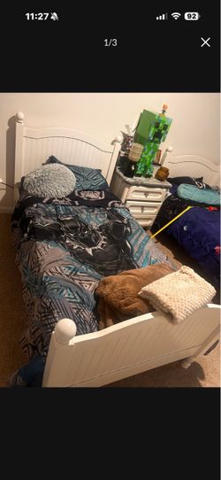 Twin bed