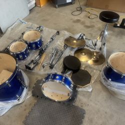 Ludwig Drum Set 5 Drums