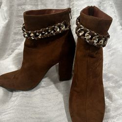 Size 10 Woman’s Camel Color Boots