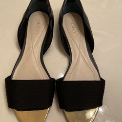 Women’s Flats