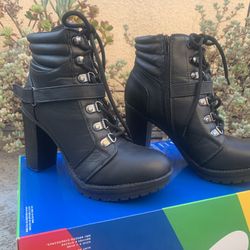 Ankle Boot with Chunky Heel