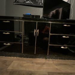 Black And Gold Dresser 