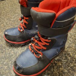 Youth size 3 (adult sizing) Wonder Nation navy/red winter boots 