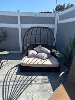 Day beds