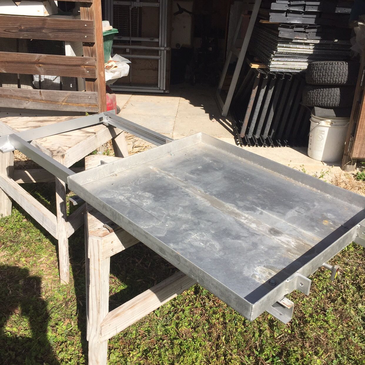 R.V. Slide Out With Aluminum Tray