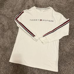 $30 XL Tommy Hilfiger Long Sleeve 