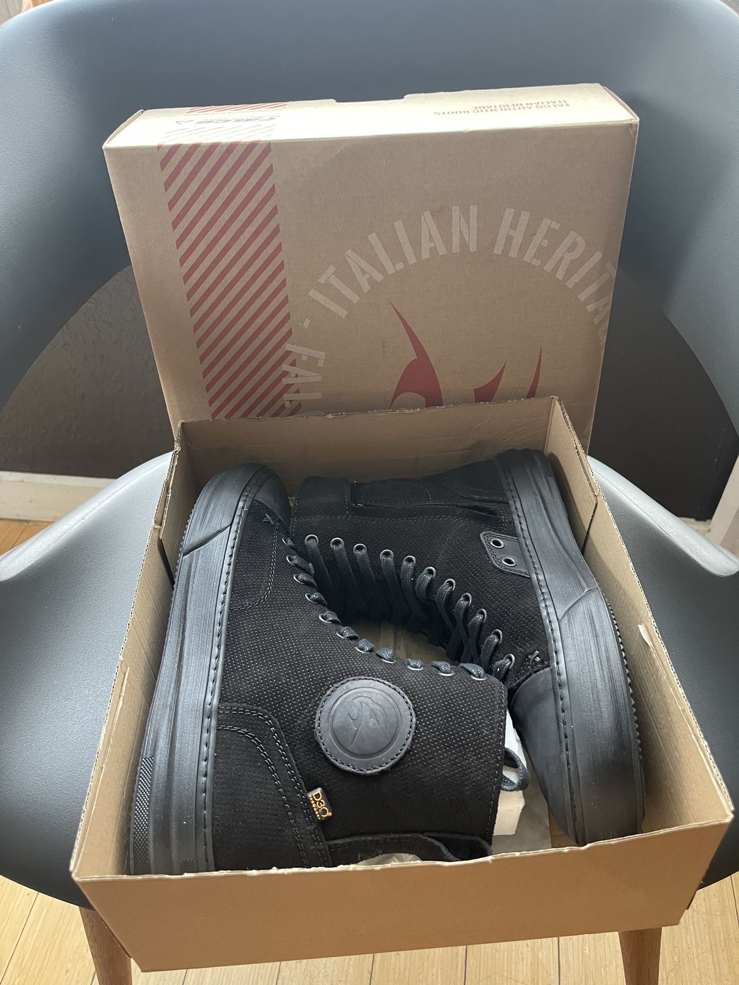 Falco Boots Brand New