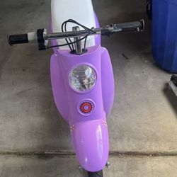 Razor Pocket Mod Betty Vespa