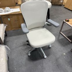 Ergonomic Mesh Office Desk Chair, Grey 3D Flip-up Arms, Adjustable Lumbar Support, Adjustable Height, Study Room, Bedroom, Conference Room M920