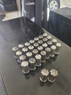 14x1.5 Lugnuts