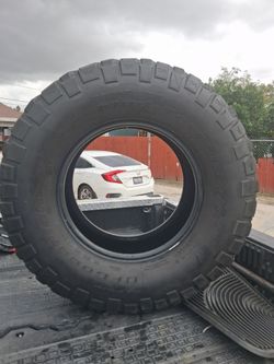 Bfgoodrich mud terrain tire