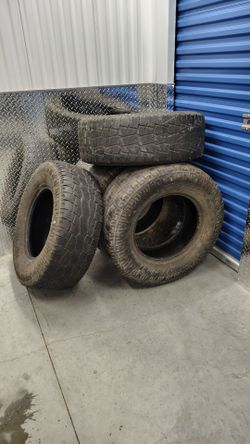 4 used 35x12.50R18LT tires