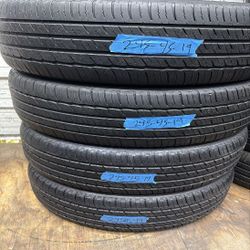 245 45 19 MICHELIN SET OF 4 USED WITH 80% TREAD REMAINING.