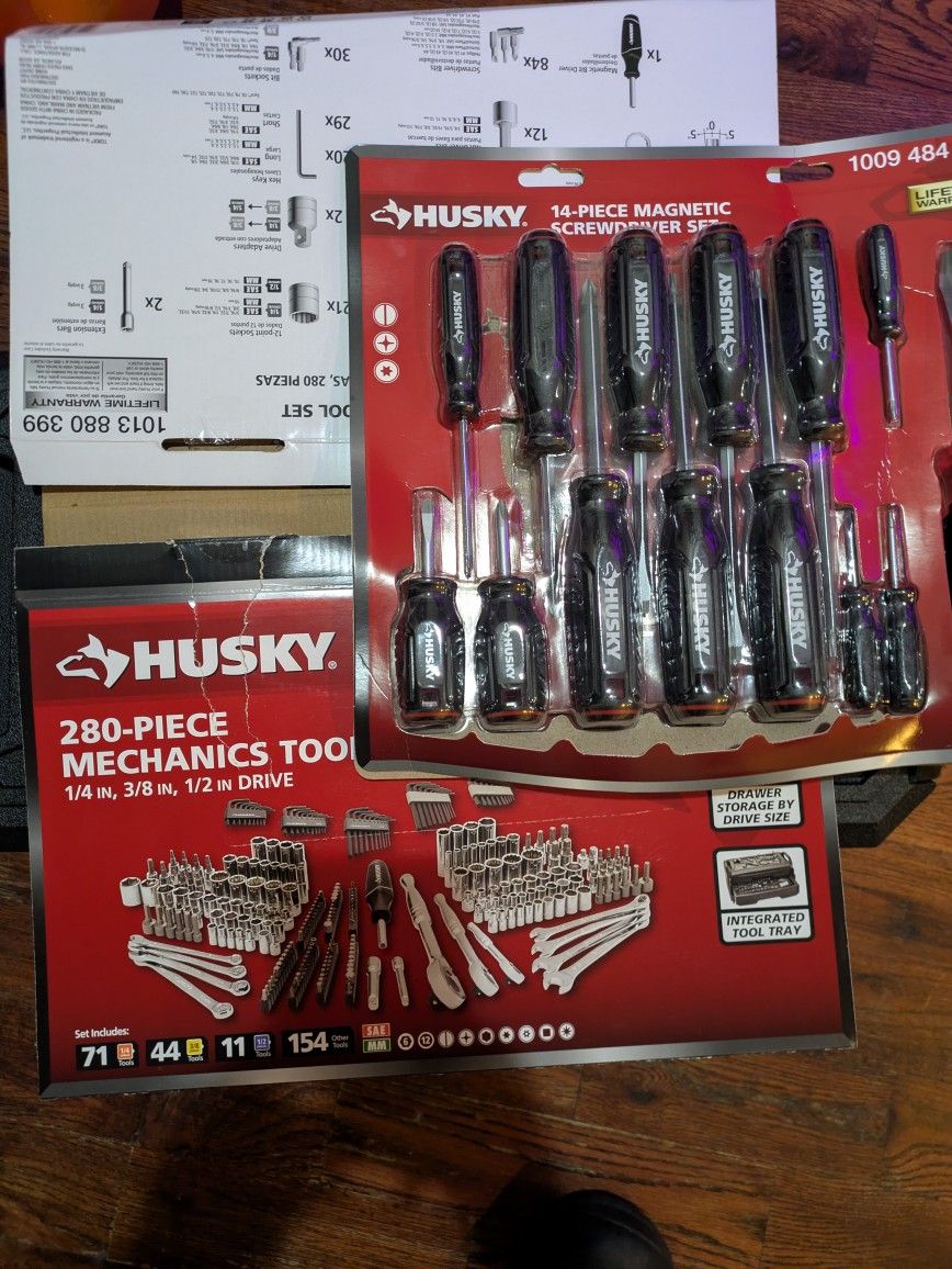 Husky Tool Set Plus Screw Drivers Brand New 