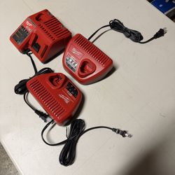 Milwaukee M12 and M18 12-Volt/18-Volt Lithium-Ion Multi-Voltage Battery Chargers