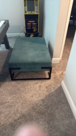 Cocktail Ottoman