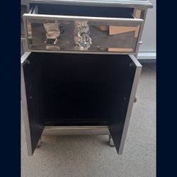 Bedroom Side Dresser 