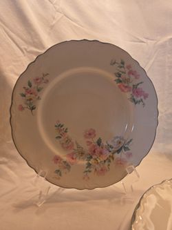 .Vintage 1948 Homer Laughlin "Fluffy Rose" 9" Luncheon Plates - Set of 5