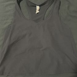 CROP TOP WITH BUILT IN SPORTS BRA