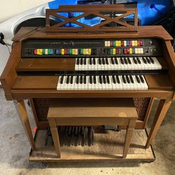 Lowery Genie SS Electric Organ 