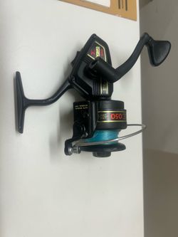 Fishing reels