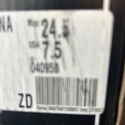 7.5 Boots