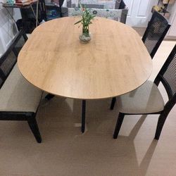 Expandable Dining table & chairs, 4-6 people