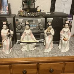 4 Piece Set Of Gaisha Ceramic Dolls