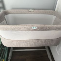Baby Bassinet mattress Included 