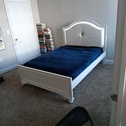 Full Size Girls Bed