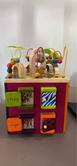 Zany Zoo activity cube