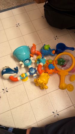 Bath toys