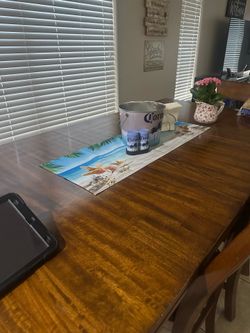 Dining room table