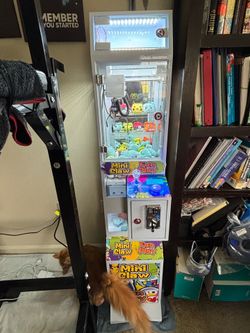 Mini Claw Machine - Nearly New + 50+ Pokémon Plushies - Works Great