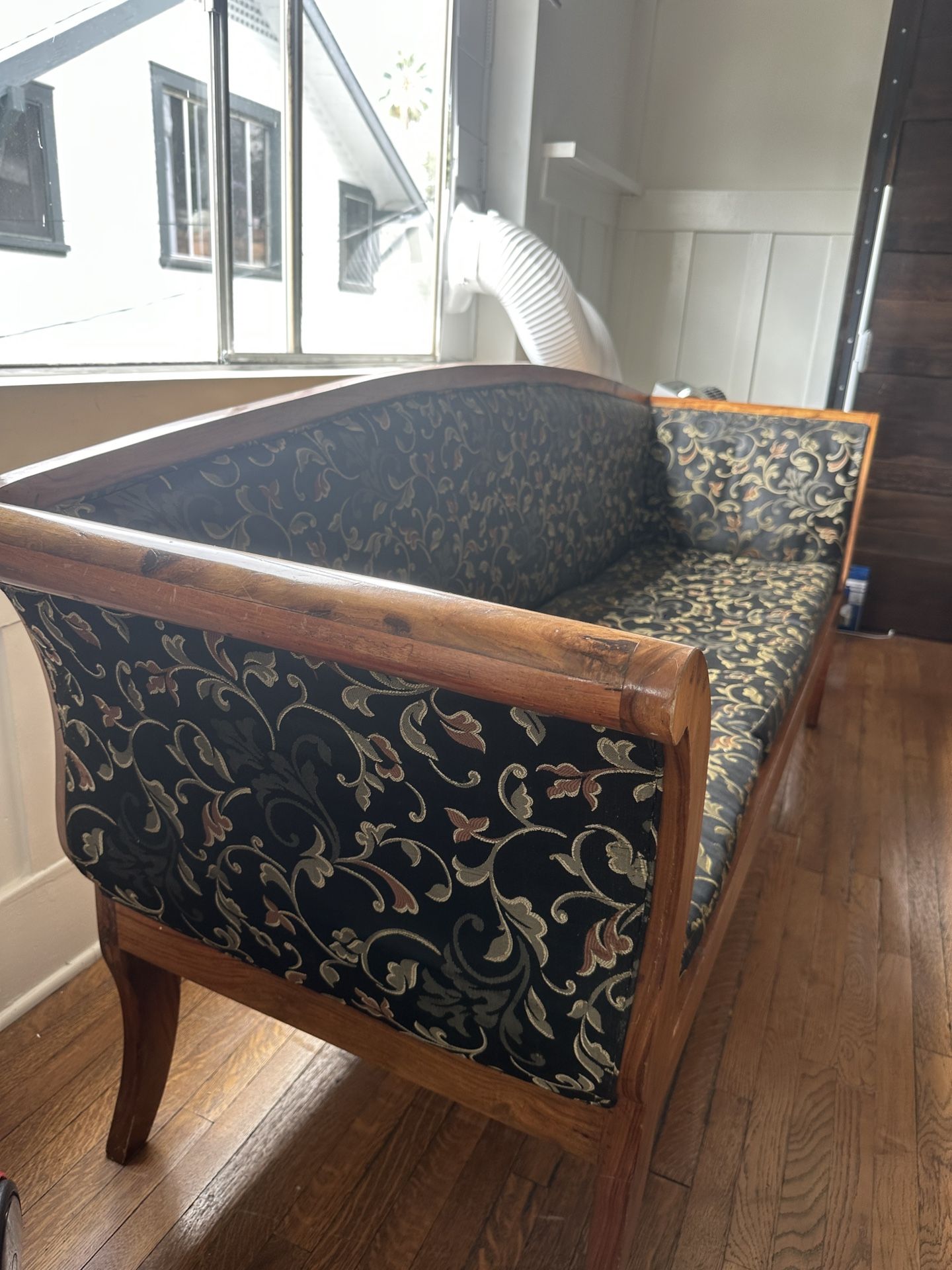 Elegant Vintage Antique Couch - $350