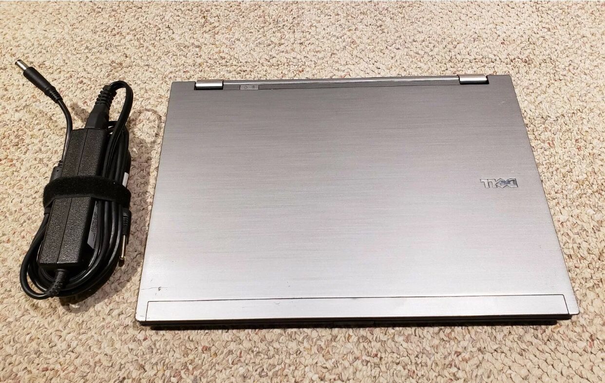 Dell laptop computer