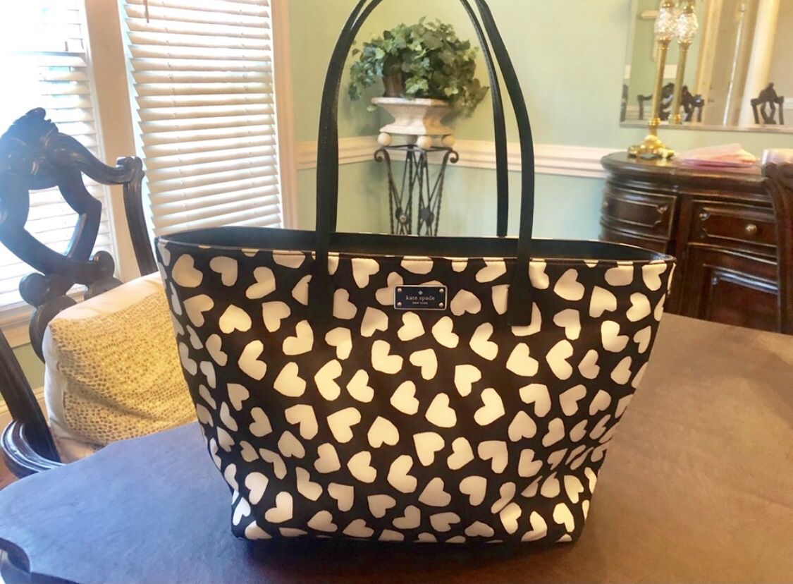Never used! Kate Spade heart leather tote